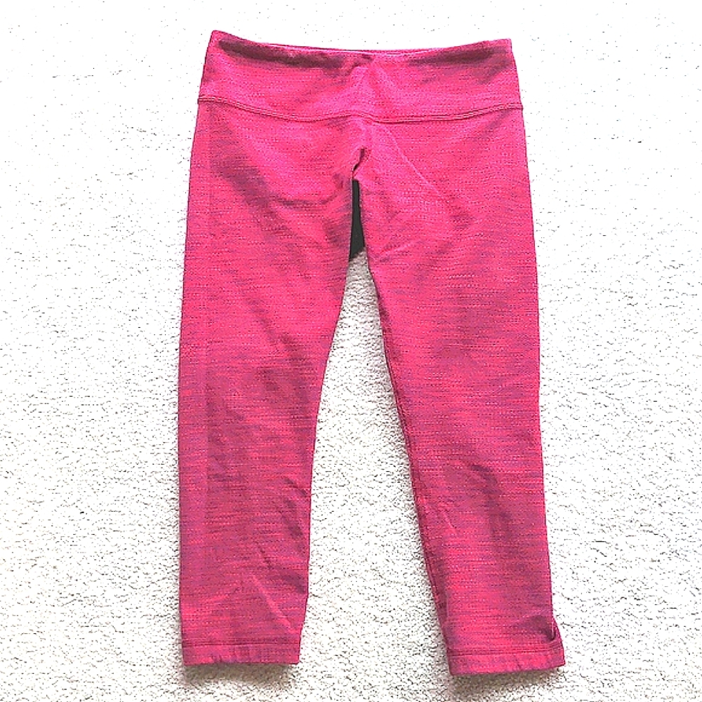 Lululemon pink leggings with inside pocket